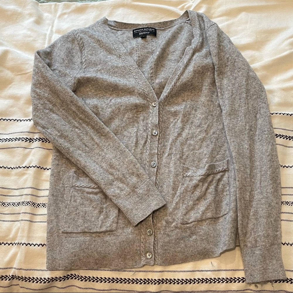 Banana Republic V-Neck Cardigan